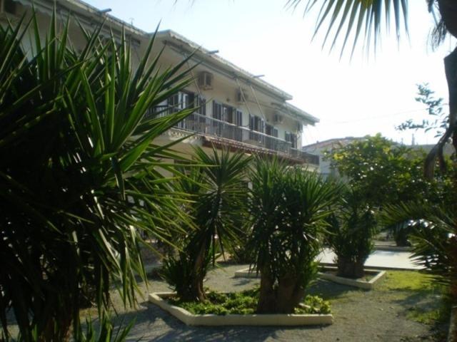 Hotel Apolafsi Volos Buitenkant foto